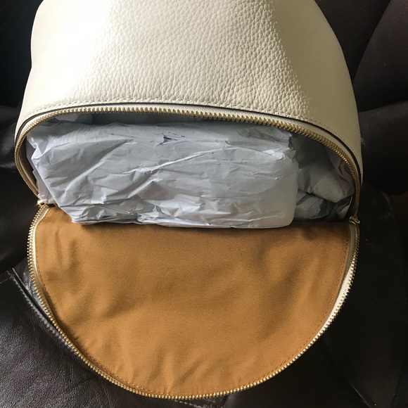 Coach backpack - Picture 3 of 3